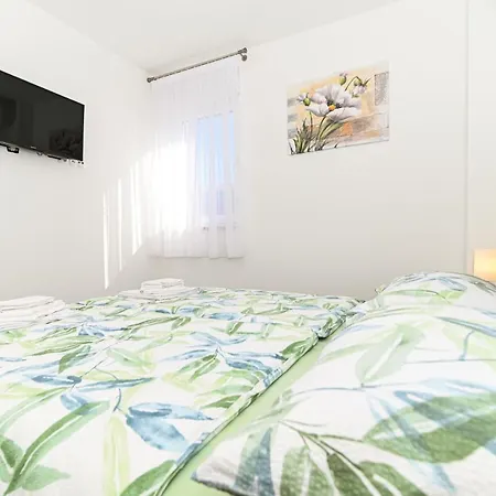 Luxury Apartment With Swimming Pool Ana Trogir Exterior photo