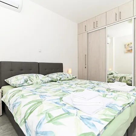 Luxury Apartment With Swimming Pool Ana Trogir Exterior photo