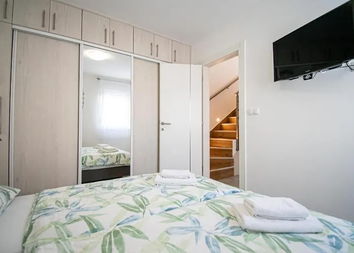 Luxury Apartment With Swimming Pool Ana