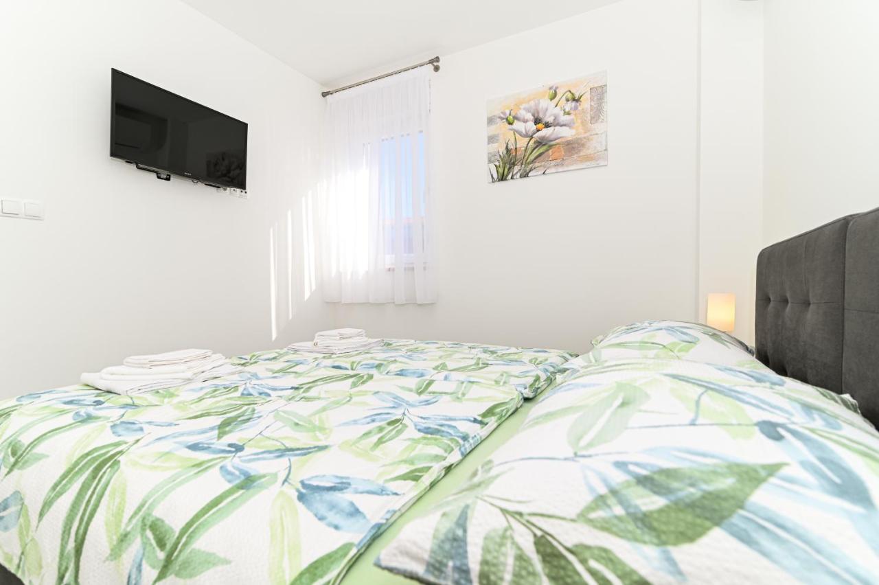 Apartment Luxury With Swimming Pool Ana Trogir