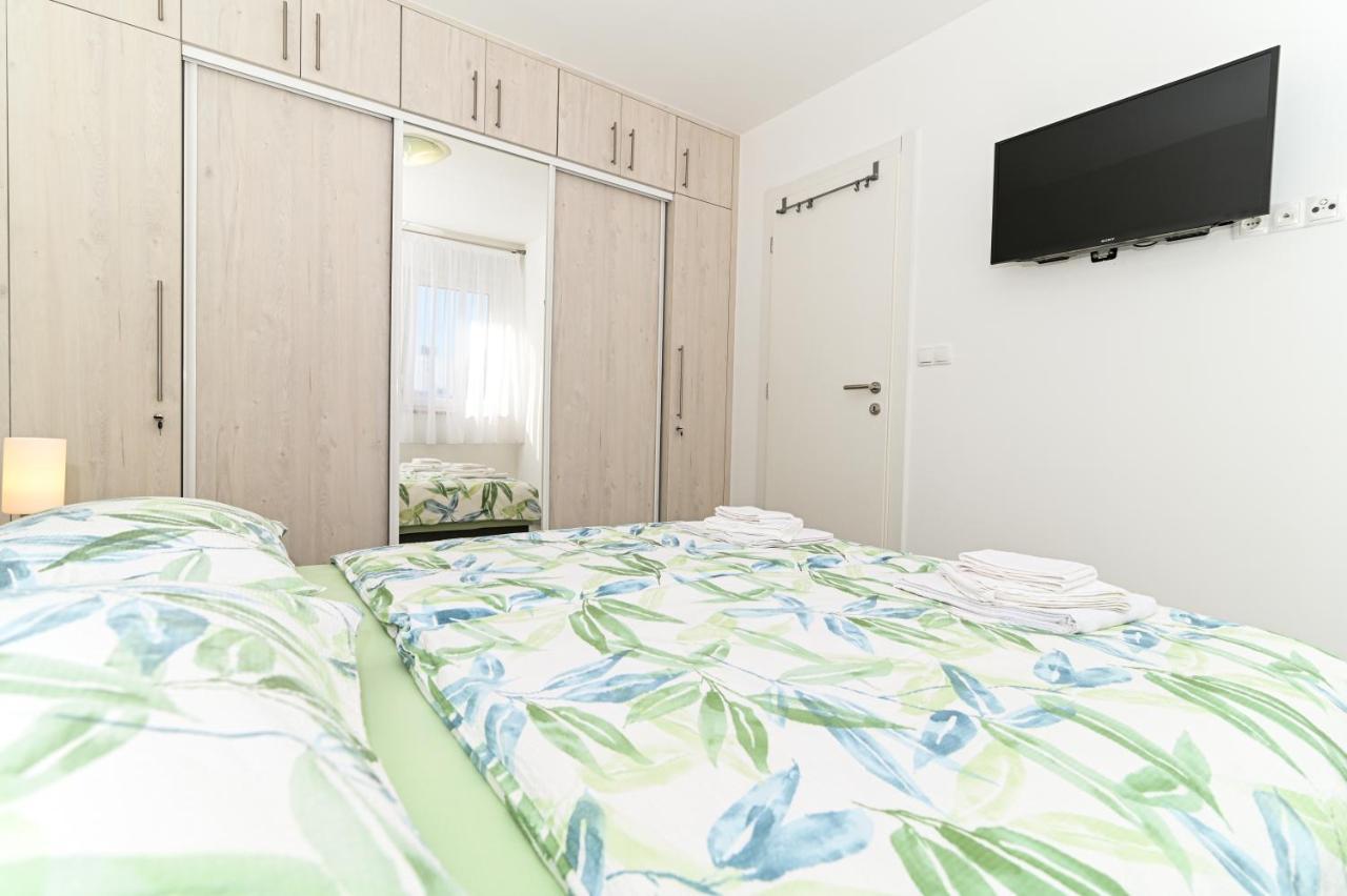 Luxury With Swimming Pool Ana Apartment Trogir